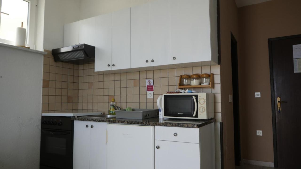 Apartmani Kod Barbe Vir Exterior photo