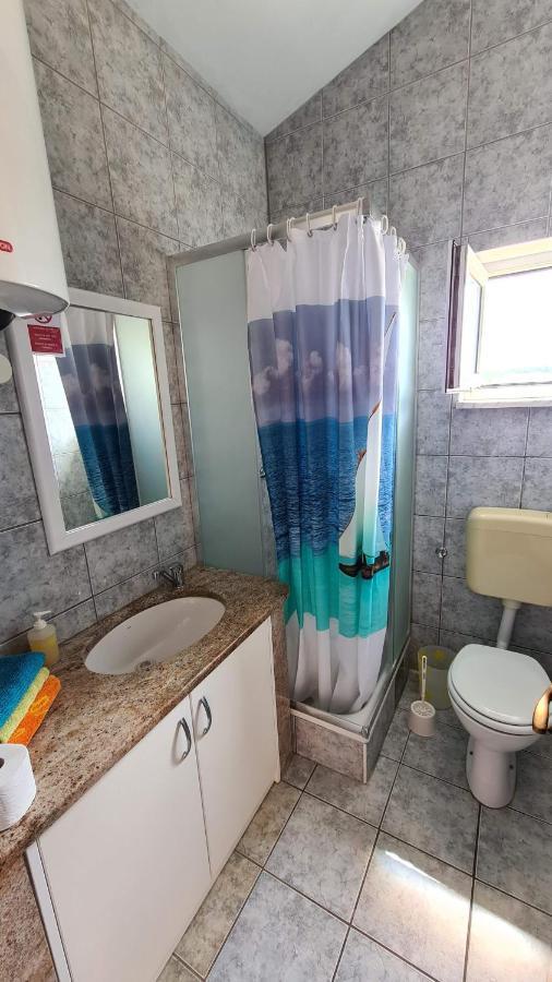 Apartmani Kod Barbe Vir Exterior photo